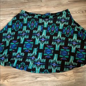 Printed skirt.